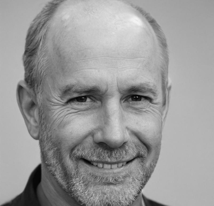 Dr. Lennart Siebert – Experte für Geschäftskommunikation